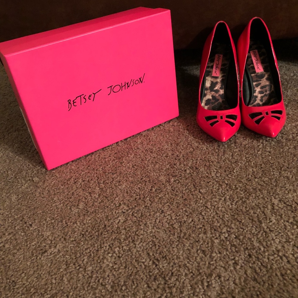 ‼️SOLD‼️ Betsy Johnson Pink Patent Leather Heels